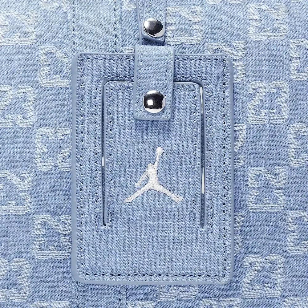 Bolsa Air Jordan Monogram Duffel 25L Denim