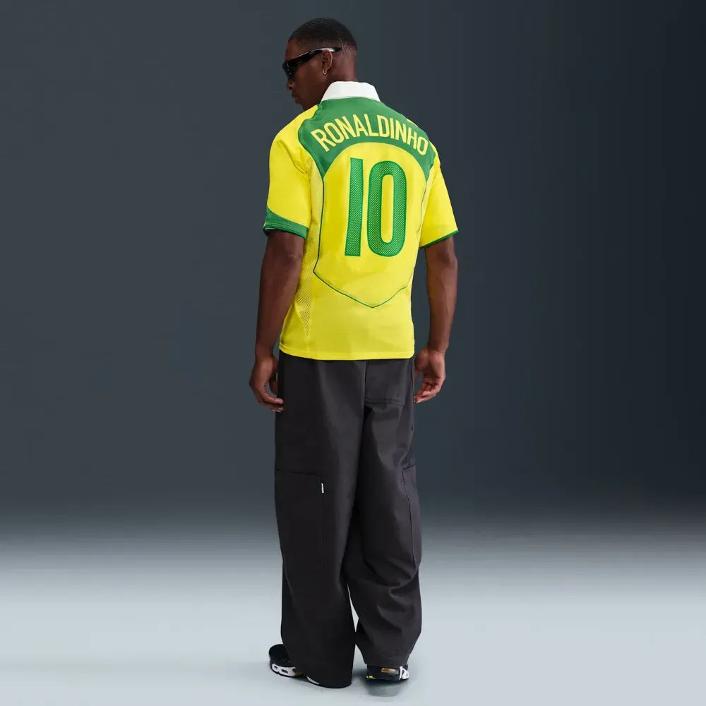 Camiseta Ronaldinho Nike Brasil 2004 Total 90 – Edição Limitada