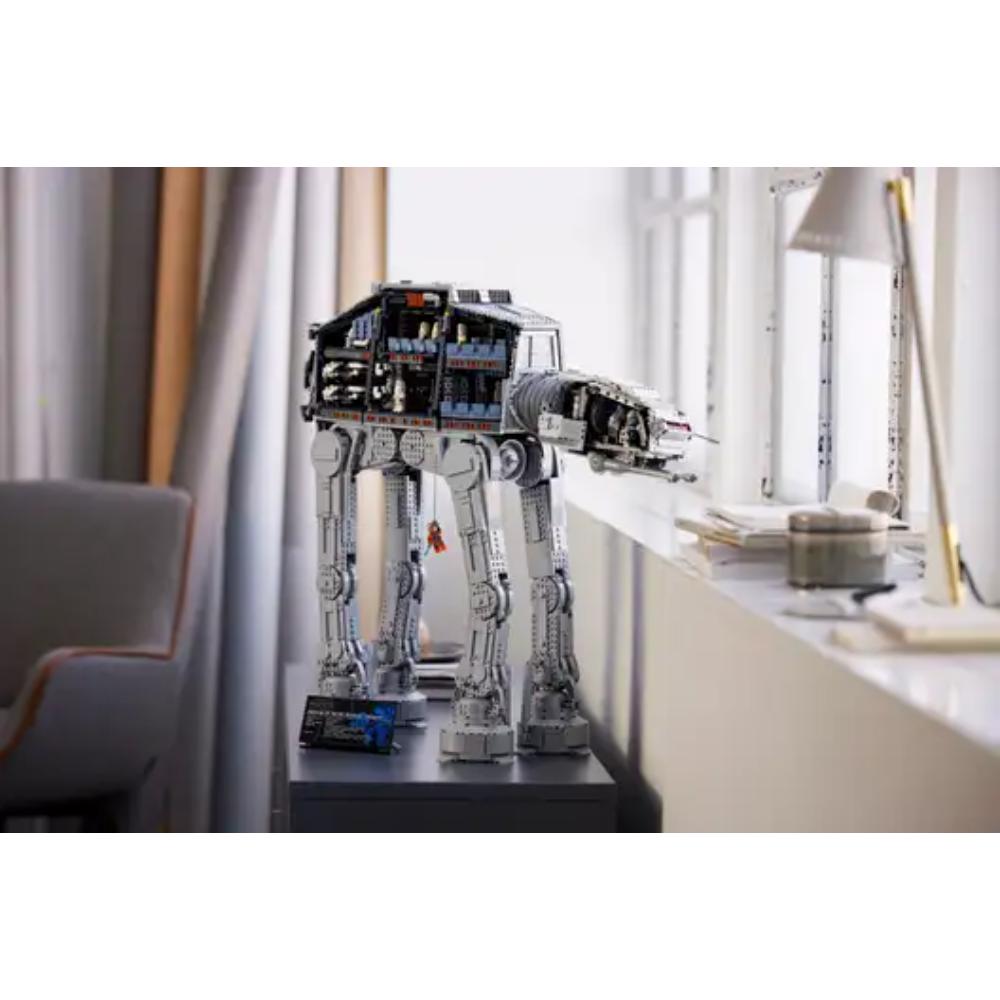LEGO Star Wars Ultimate Collector Series AT-AT Set 75313