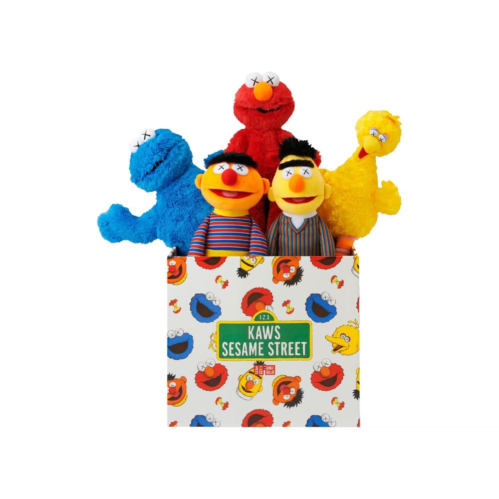Boneco KAWS Sesame Street Uniqlo Elmo Plush Toy