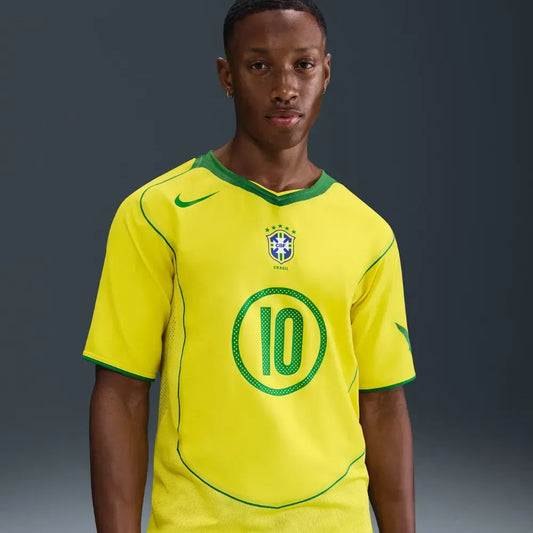 Camiseta Ronaldinho Nike Brasil 2004 Total 90 – Edição Limitada