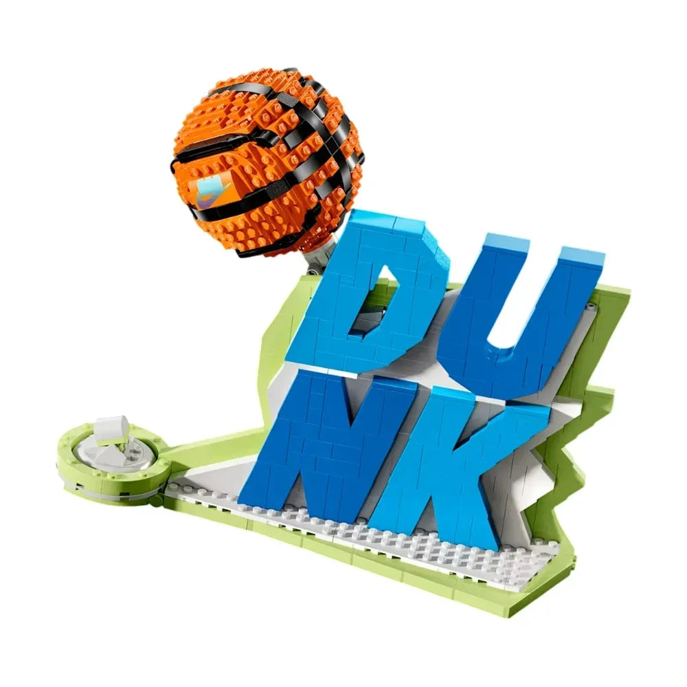 LEGO × Nike — Dunk Set “Sneaker-Building Kit” com Minifigure Exclusiva #43008