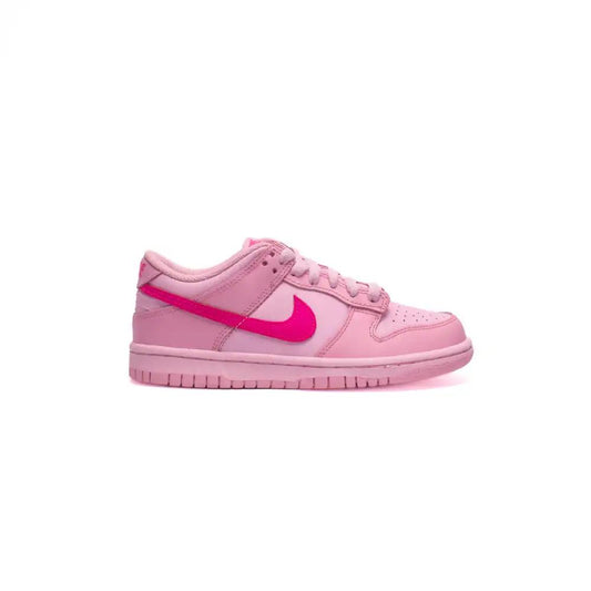 Tênis Nike Dunk Low GS Triple Pink (Barbie)