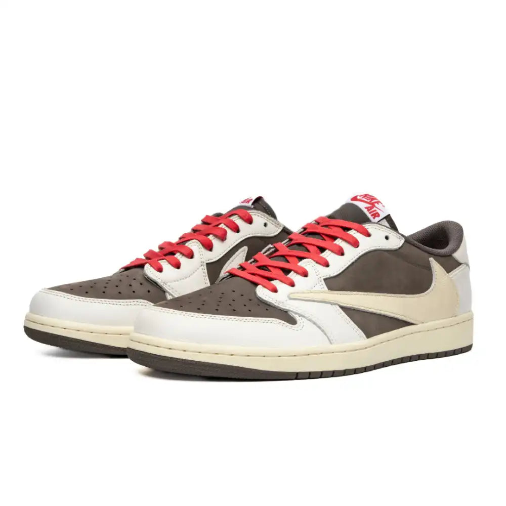 Tênis Air Jordan 1 Retro Low OG SP x Travis Scott Reverse Mocha