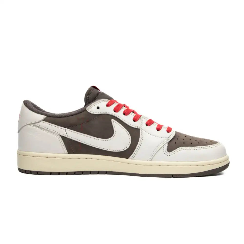 Tênis Air Jordan 1 Retro Low OG SP x Travis Scott Reverse Mocha