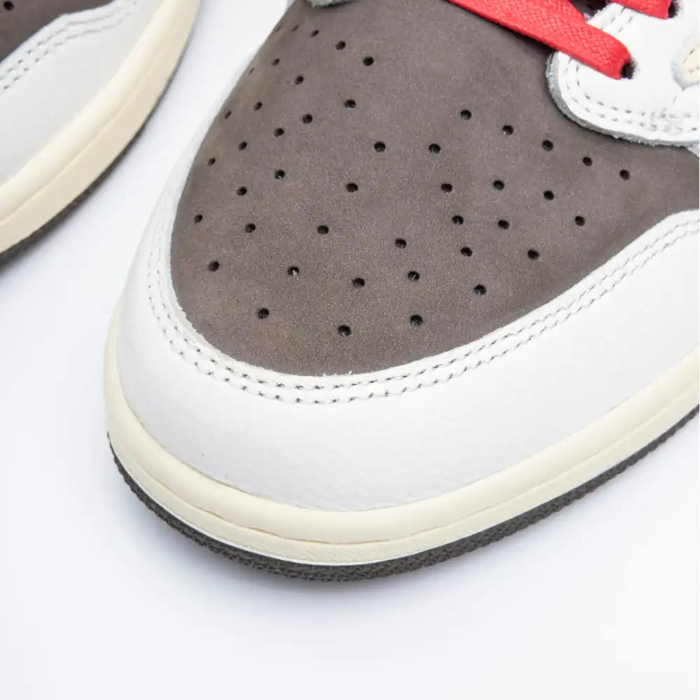 Tênis Air Jordan 1 Retro Low OG SP x Travis Scott Reverse Mocha