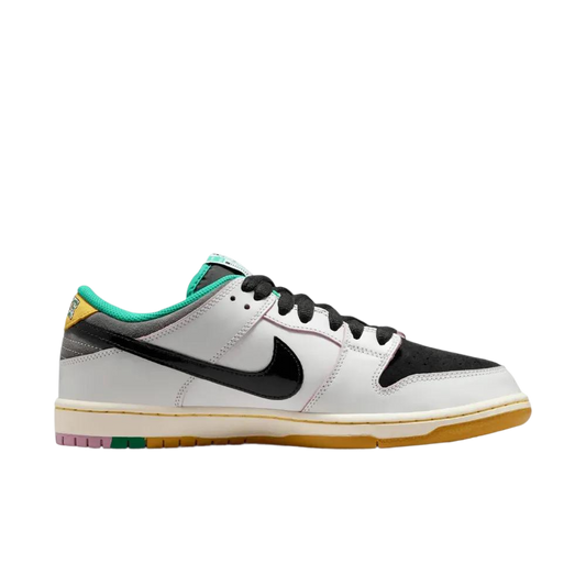 Tênis Nike SB Dunk Low - CSEF (Edição Limitada)