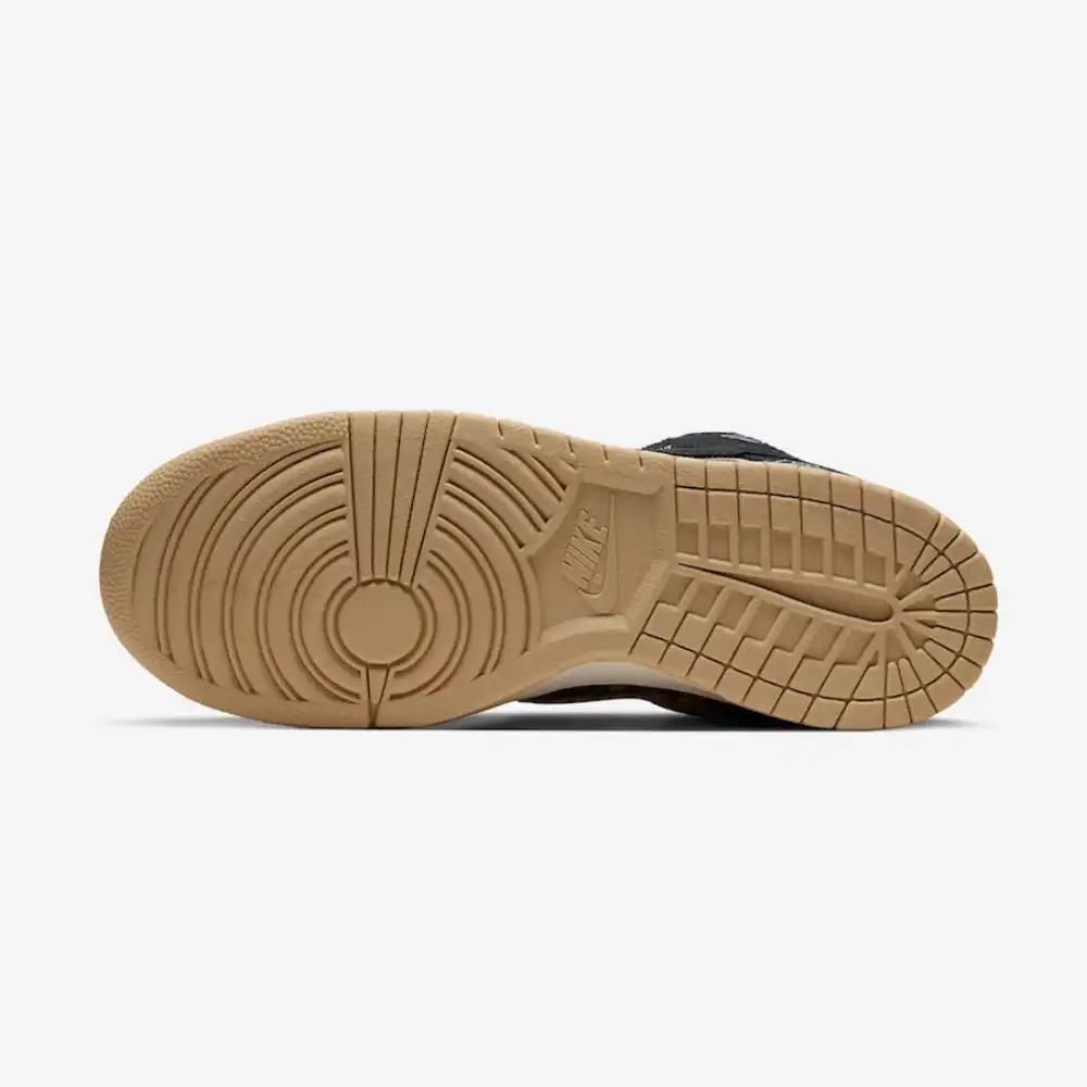 Tênis Nike SB Dunk Low x Travis Scott