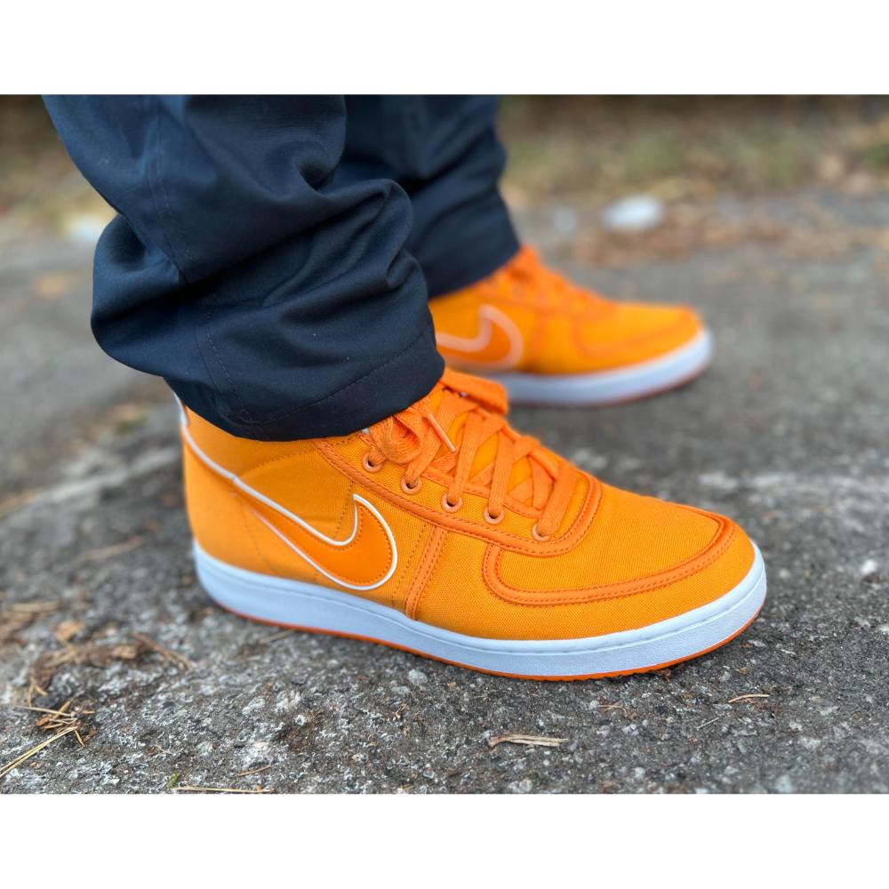 Tênis Nike x Vandal High x Supreme x Doc Brown