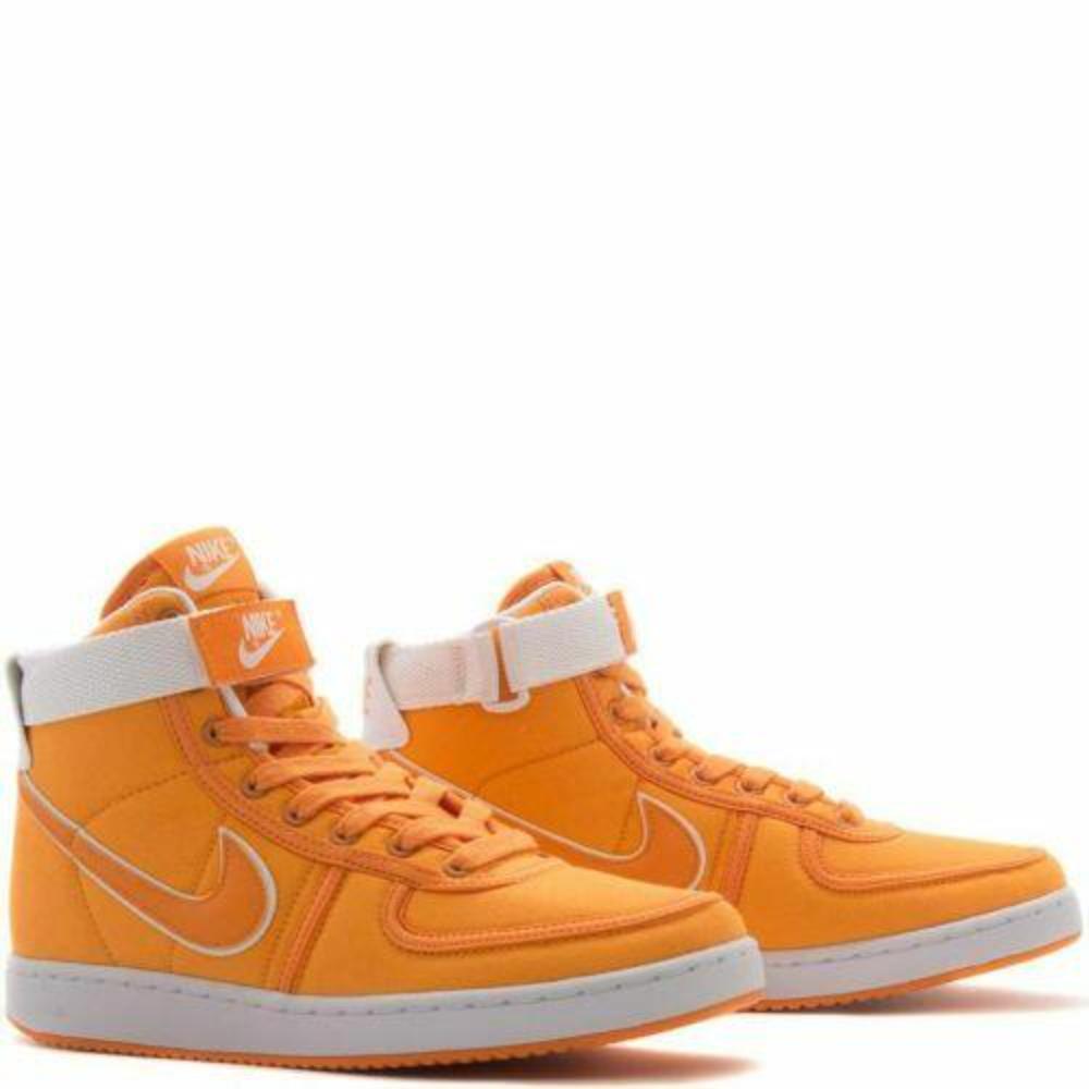 Tênis Nike x Vandal High x Supreme x Doc Brown